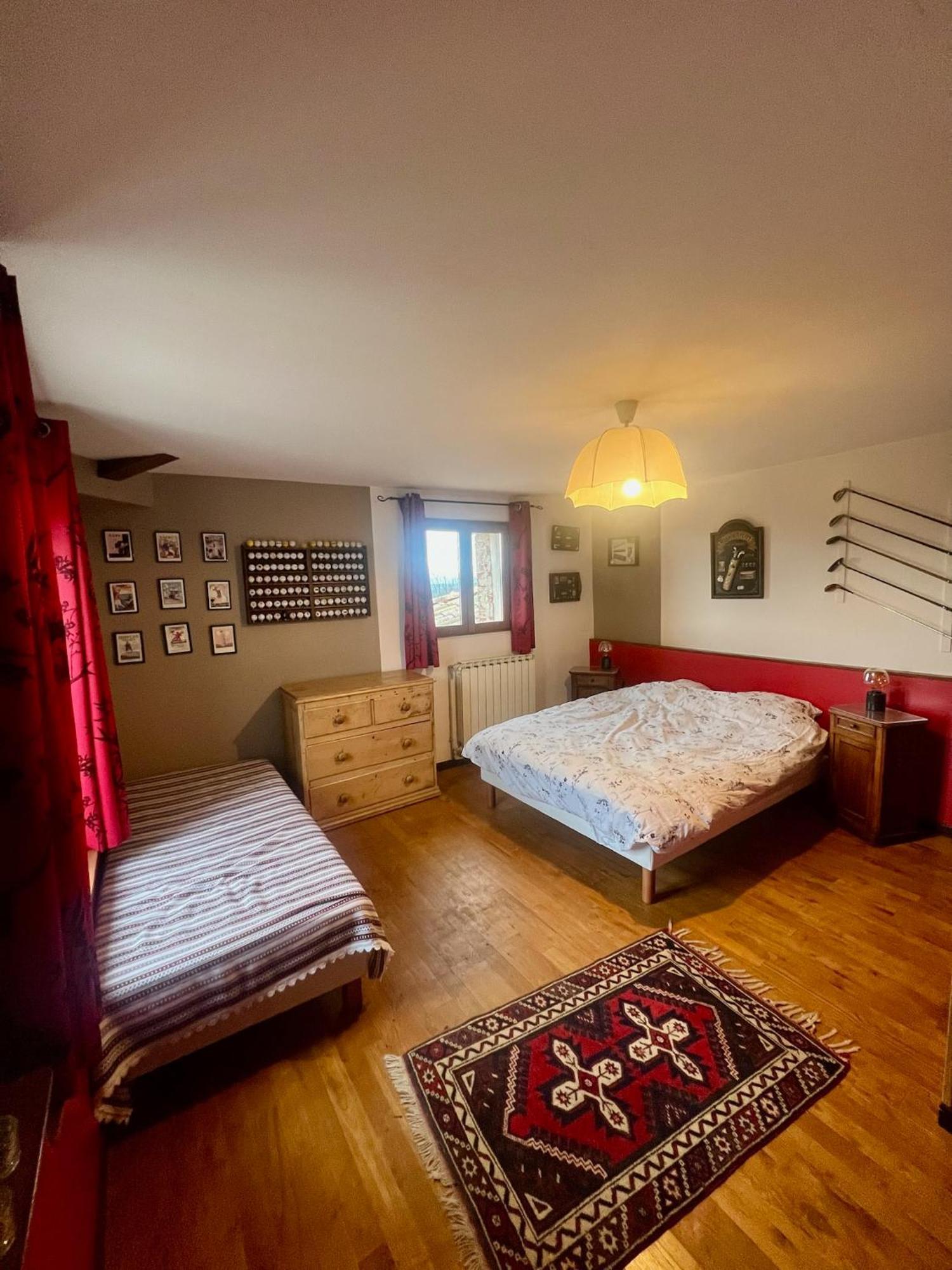 Les Garennes Hotel Saint-Uze Bagian luar foto