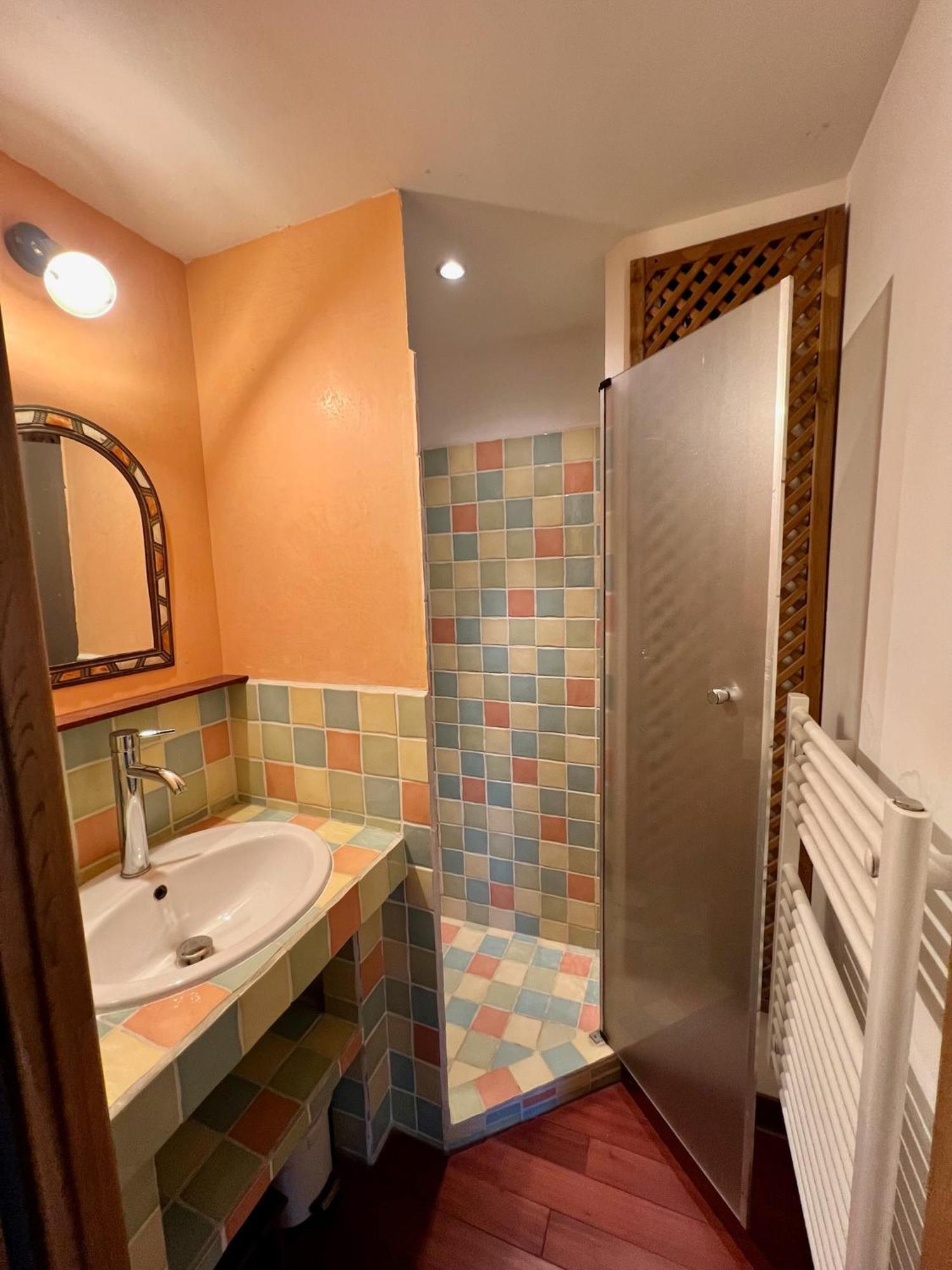 Les Garennes Hotel Saint-Uze Bagian luar foto