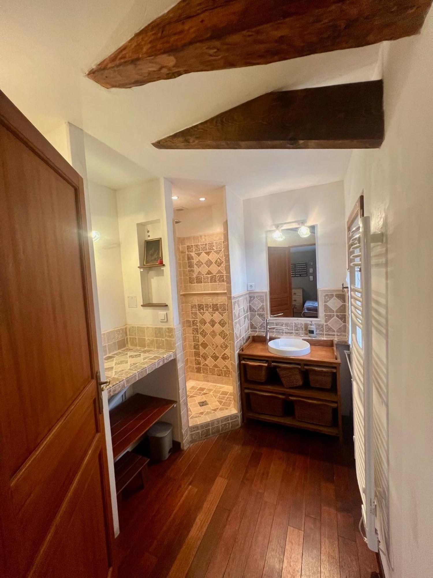 Les Garennes Hotel Saint-Uze Bagian luar foto
