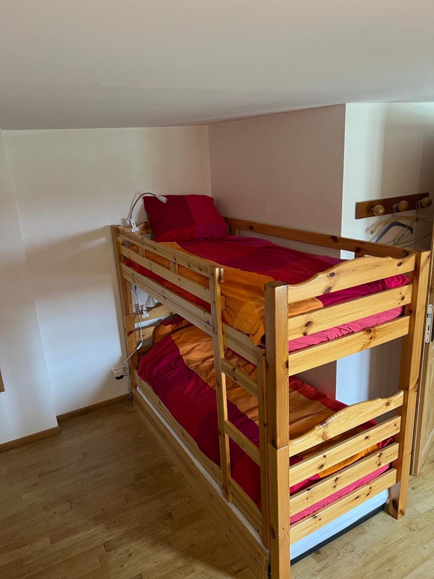 Les Garennes Hotel Saint-Uze Bagian luar foto